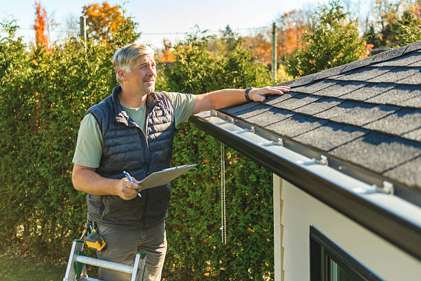 Professional Metal Roofing technician working in Weirsdale, FL